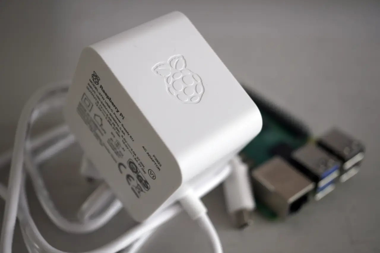 27W USB-C PowerSupply EU - logo