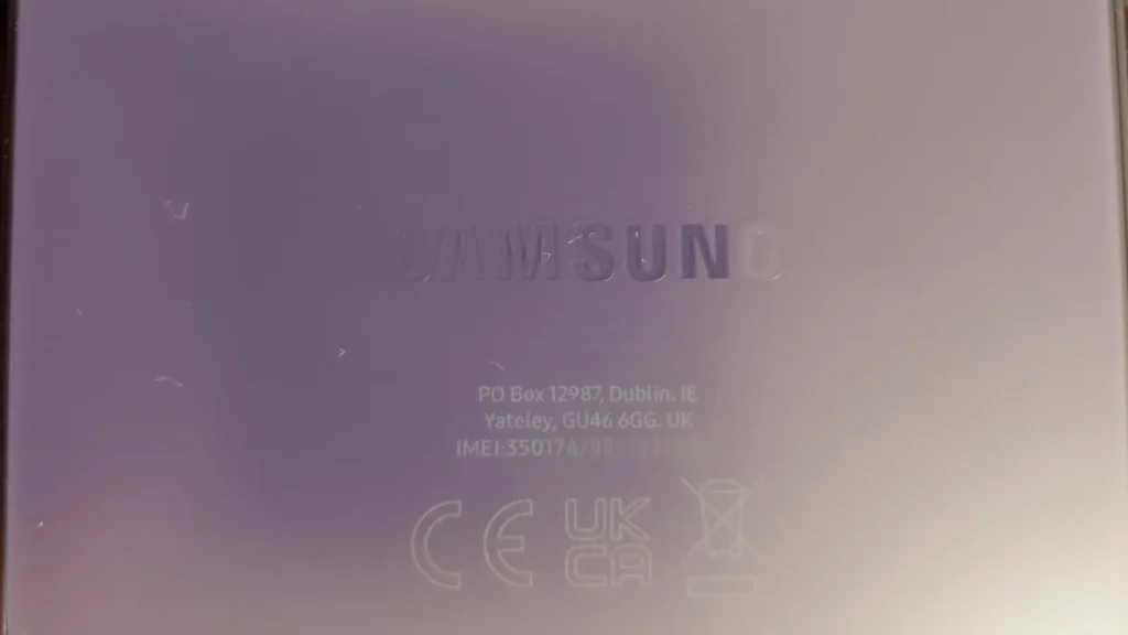 Samsung Galaxy S24 SM-S921BZVDEUC - label