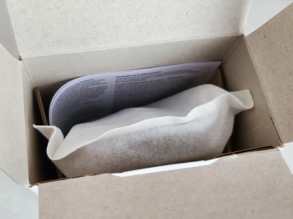 What inside - Logitech Signature Comfort M840 L