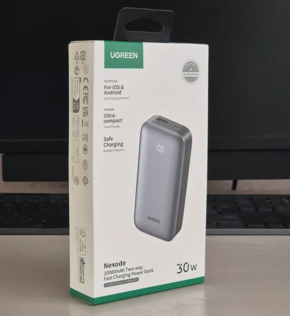 Коробка та комплектація павербанка Ugreen 10000 mAh 30W Fast Charging 25185